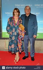 Her awards include three bambi. Munchen Deutschland 27 Aug 2018 Die Schauspielerin Senta Berger Und Ihr Mann Michael Verhoeven Direktor Kommen Sie Um Die Premiere Des Films Gruner Wird Nicht Sagte Der Gartner Und Flog Davon Die