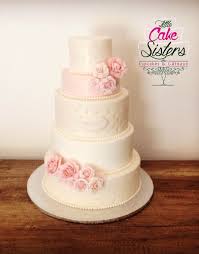 Wedding Cake Rose Pale Ivoire Perles Et Fleurs En Sucre Wedding Cakes Cake Cupcakes