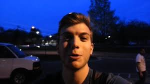 Résultat de recherche d'images pour "random guy"