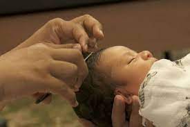 Mencukur rambut bayi bisa parents lakukan sebelum atau setelah pelaksanaan aqiqah. Cara Cukur Rambut Bayi Dengan Betul Dan Tidak Menyebabkan Luka Theasianparent Malaysia