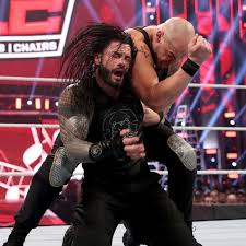 Photos The Big Dog Seeks Retribution Against King Corbin In Wild Tables Ladders Chairs Match Roman Reigns Wwe Photos Wwe
