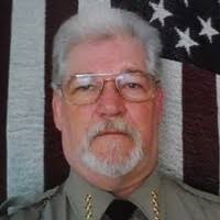 50+ perfiles de «James Littrell»