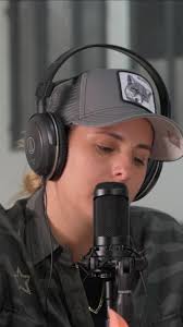 Conversé con la psicóloga Dana Cisneros acerca de las infancias  violentadas. Esta noche, a las 8 pm, podrás ver el video completo en el  canal de #Penitencia en YT. #MartesdePenitencia