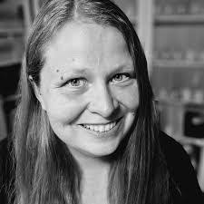 Lenore Mccarthy's Instagram, Twitter & Facebook