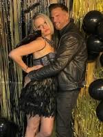 We have a range of exciting opportunities for teachers of all levels of experience. Lorenzo Lamas Proposes To Girlfriend Of Less Than A Year During Romantic Las Vegas Trip