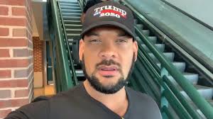 Dustin Squires (@dustin_squires)