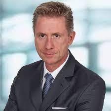 Lawrence Roessler's Instagram, Twitter & Facebook