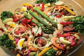 Meat stews (caldos) and soups (sopas) are easily the most popular dishes among locals. 8 Guatemalan Foods That Will Leave Their Smell On Your Fingers Flavorverse