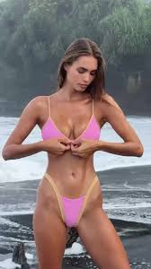 Beach sex gif - pictures, memes and posts on JoyReactor