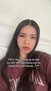 Stephanie Sum's Instagram, Twitter & Facebook