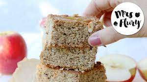 Den teig in eine backform (gefettet oder mit backpapier ausgelegt) geben. Gesunder Apfelmus Kuchen Mit Nussen Glutenfrei Youtube