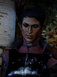 I just realized Dorian keeps his sending crystal inside a lil locket. That  is adorable I bet he keeps a picture of the quizzy in...