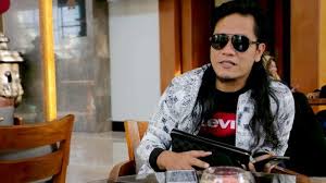 Gus miftah melepas masa lajangnya dengan menikahi hj. Viral Video Ceramah Di Gereja Gus Miftah Ngaku Kini Dikafir Kafirkan Saya Diajak Anies Baswedan Tribun Jateng