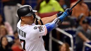 Year Of The Homer Mlb S 5 694th Hr Sets Mark Baseball Records Mlb Homerun