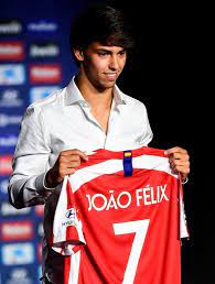 João félix's age is 20. Joao Felix Bio Wiki Net Worth Dating Girlfriend Age Height