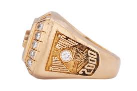 By the athletic los angeles staff dec 26, 2020 16. Kobe Bryant Lakers Championship Ring Sells For 206k Usd Hypebeast