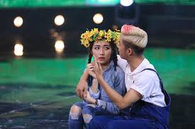 Ngày 29/7, hòa minzy tuyên bố tạm ngưng hoạt động một thời gian để nghỉ ngơi cũng như dành thời gian cho gia đình. Episode 2 7 2016