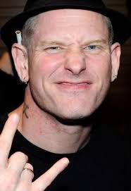 Vokalis Slipknot Malu Keperjakaannya Hilang di Umur 11 Tahun