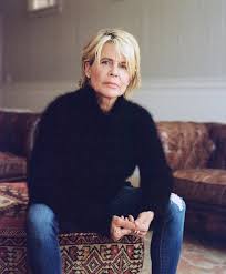 She is the oldest of four sisters and one brother to her parents soraya and michael. Linda Hamilton Fled Hollywood But Terminator Still Found Her The New York Times