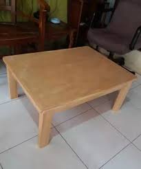 Meja makan lesehan atau yang biasa disebut dengan meja cafe sederhana dengan desain minimalis kayu jati tpk perhutani buatan karya ukir furniture. Garansi 100 Meja Makan P80 X L60 X T35 Meja Belajar Meja Lesehan Meja Kafe Bar Meja Makan Minimalis Taplak Lipat Kayu Jati Bayi Set Lesehan Set 4 Kursi Murah Lazada Indonesia
