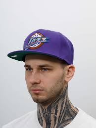 Бейсболка с прямым козырьком MITCHELL NESS HHSS3258-UJAYYPPPPURP Utah Jazz  NBA (фиолетовый) купить за 5190 RUB в Интернет магазине
