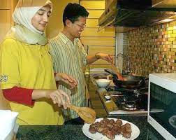 Möhtərəm analarımızın biri olan aişə (r.a). Nik Nazmi Gets The Thumbs Up For Culinary Skills The Star