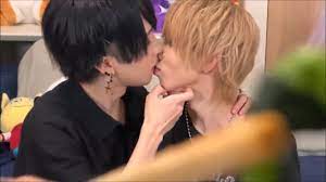 Japanese gay kiss
