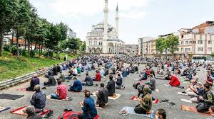 İstanbul'da 21 aralık 2018 namaz vakitleri. Cuma Namazi Saat Kacta Kilinacak Istanbul Ankara Izmir Cuma Namazi Saatleri Ve Il Il Cuma Namazi Vakti Son Dakika Haberleri