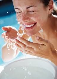 VITAMINUMMI SHOP: INFO KECANTIKAN:CARA MERAWAT KULIT MUKA BERMASALAH