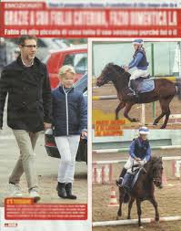 Alla vigilia della sessantaquattresima edizione del festival di sanremo, nubi nere si assestano nel cielo a tinte azzurrine di fabio fazio. Foto Fabio Fazio Con La Moglie Gioia Selis E I Figli Caterina E Michele Nuovo