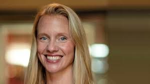 Rebecca Bratton's Instagram, Twitter & Facebook