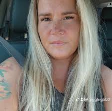 Mandy Ard (@MandyKArd) • Facebook