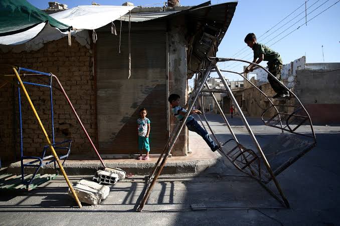 Dramatic Photos From Syria Show Children Celebrating Eid al-Fitr Amid  Destruction - ABC News