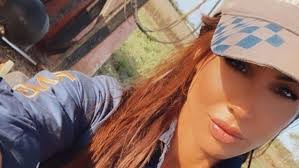 200+ guests dressed in white attend lavish wedding for Giatano 'Guy'  Barbera and Katey Mahoney in Bundaberg