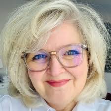 Julie Trahan's Instagram, Twitter & Facebook