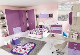 Scopri sul blog di arredamento ed interior design fillyourhomewithlove idee, consigli e suggerimenti che ti possono tornare utili se sei in procinto di arredare la tua camera matrimoniale. Camerette Viola Per Bambine 20 Carinissimi Modelli Mondodesign It