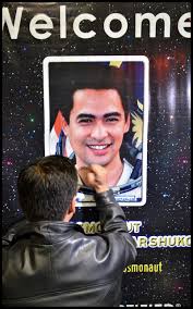 Sheikh muszaphar shukor al masrie bin sheikh mustapha (born 27 july 1972) is a malaysian orthopaedic surgeon and the first malaysian astronaut. Meeting Malaysian Astronaut Dato Sheikh Muszaphar