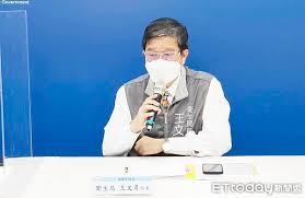 九把刀在2006 年獲得海峽兩岸圖書交易大會中四大 出版通路代表選出的「兩岸十大作家」之一。同年九月九把刀的都市恐怖病系列小說也正式出版 電子書形式，希望呈現出全新的閱讀模式。九把刀同時也是2006 年金石堂與博客來網路書店最暢 Utfe2r0muaewqm