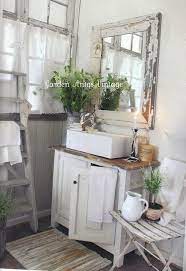 Be inspired to recreate the look at home with these 15 examples of modern country style bathrooms. Jda Small Country Bathrooms Small Country Bathroom Country Bathroom Decor