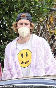 It's believed he also even met grande at the office after she began. Justin Bieber And Wife Hailey Are Joined By Pop Star Pal Ariana Grande And Her Fiance Dalton Gomez Daily Mail Online