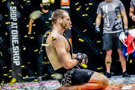 Aung la n sang defeats brandon vera via ko/tko at 3:23 of round 2. Bigdash Out De Ridder In Against Aung La N Sang At One On Tnt Iv