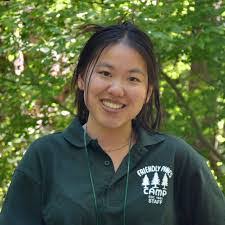 Tara Winslow's Instagram, Twitter & Facebook