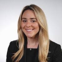 Alexandra Robertson's Instagram, Twitter & Facebook