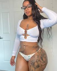 Stormiiy - Free pics, galleries & more at Babepedia