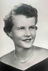 Bonnie Stowell's Instagram, Twitter & Facebook