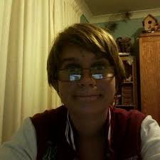 Elaine Cherry (@eggsticks)