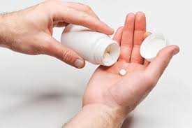 'Check your pills!' Urgent warning over antidepressant mix-up linked to nausea and headaches