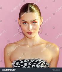 75 Grace Elizabeth Attending Royalty-Free Images, Stock Photos & Pictures
