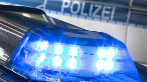 Police in the german city of wuerzburg have shot and arrested a suspect after three people were fatally stabbed and several others injured. Messerattacke In Wurzburg News Aktuell Mindestens 3 Tote Und 5 Verletzte In Innenstadt News De