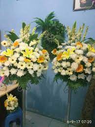 Merangkai bunga cantik untuk ucapan selamat. Jual Promo Bunga Gereja Dekorasi Bunga Altar Jakarta Barat Ayudia Florist Tokopedia